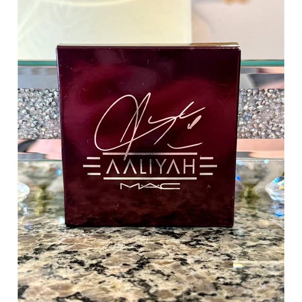 New MAC X Aaliyah Age Ain't Nothing Limited Edition Eyeshadow x9 Palette NIB LE